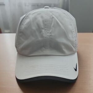 Nike Classic White and Black Cap. New Without Tag